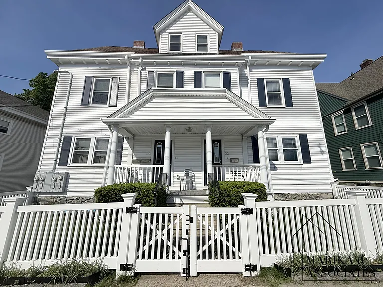 30 Willow St — Photo 14