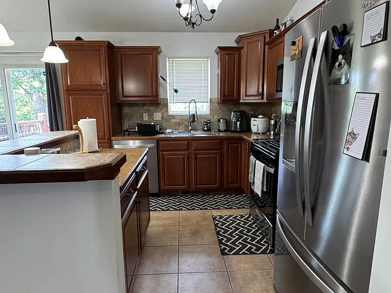 828 Fossilridge Dr — Photo 8