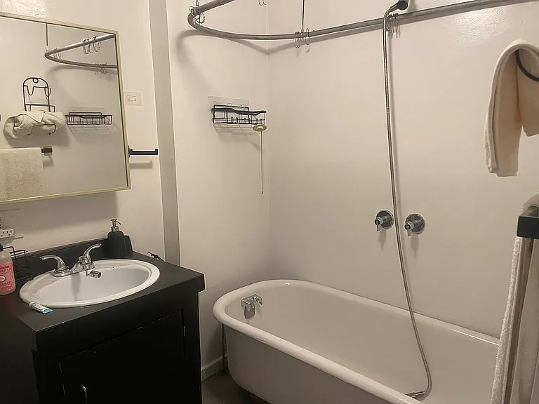 22 Berkeley Pl #1 — Photo 10