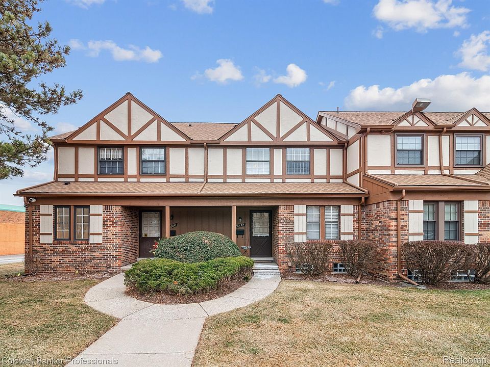 1st image of 28672 Regent Ct N