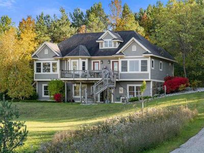 277 Harbor View Ln, Petoskey, MI, 49770