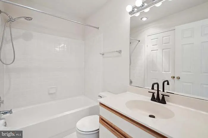 9564 Cannoneer Ct — Photo 4