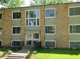 3521 12th Ave S, 1 Bedroom 1 Bath