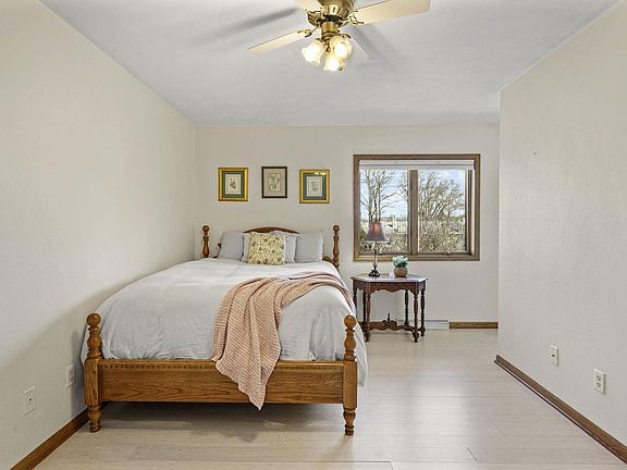 3rd image of 821 N Gammon Road