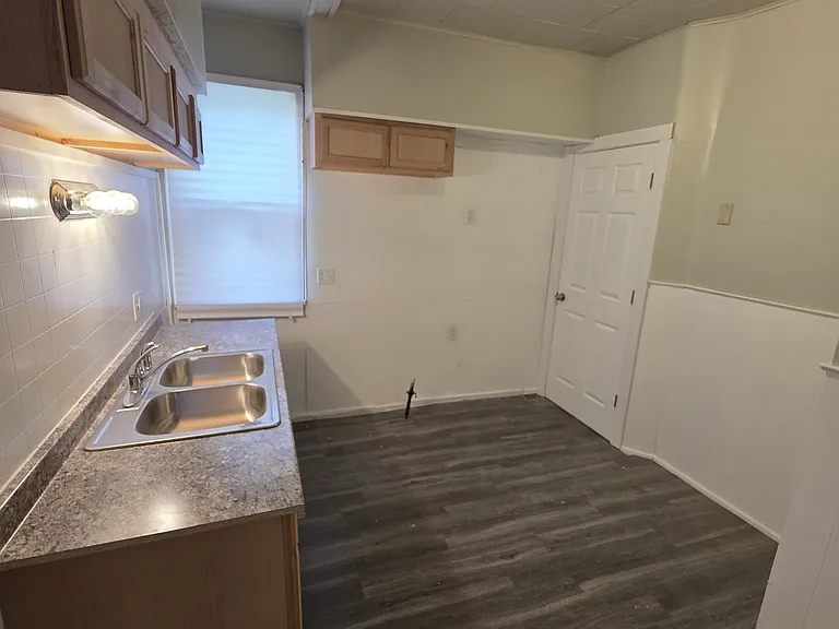 15448 Log Cabin St — Photo 33