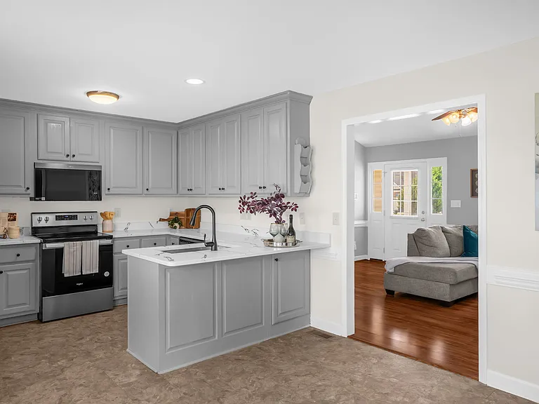 46 Bayberry Ln — Photo 13