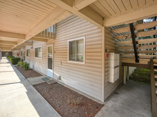 The Maples, 4929 SW Scholls Ferry Rd APT 80, Portland, OR 97225