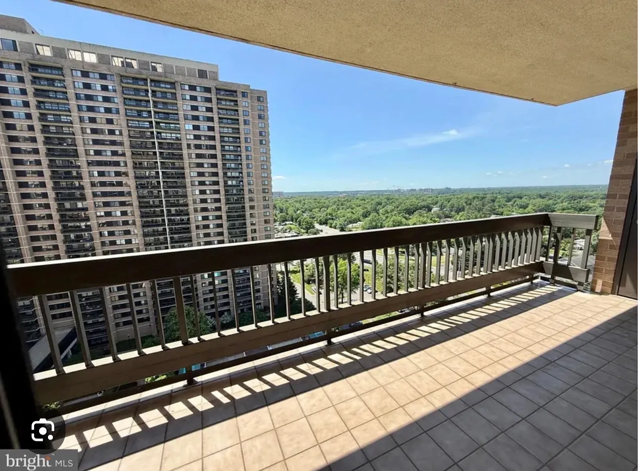 2 bed, 1170 sqft, $3,200 — Photo 4