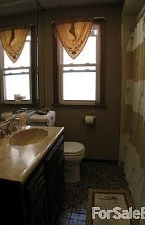 5th image of 10857 S Avenue L