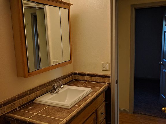 2nd image of 218 Linfield Dr