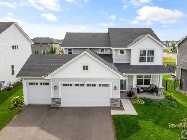 509 Waterford Pl, Waconia, MN 55387