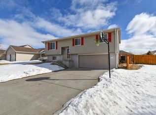 2310 N 4th St, Seward, NE 68434