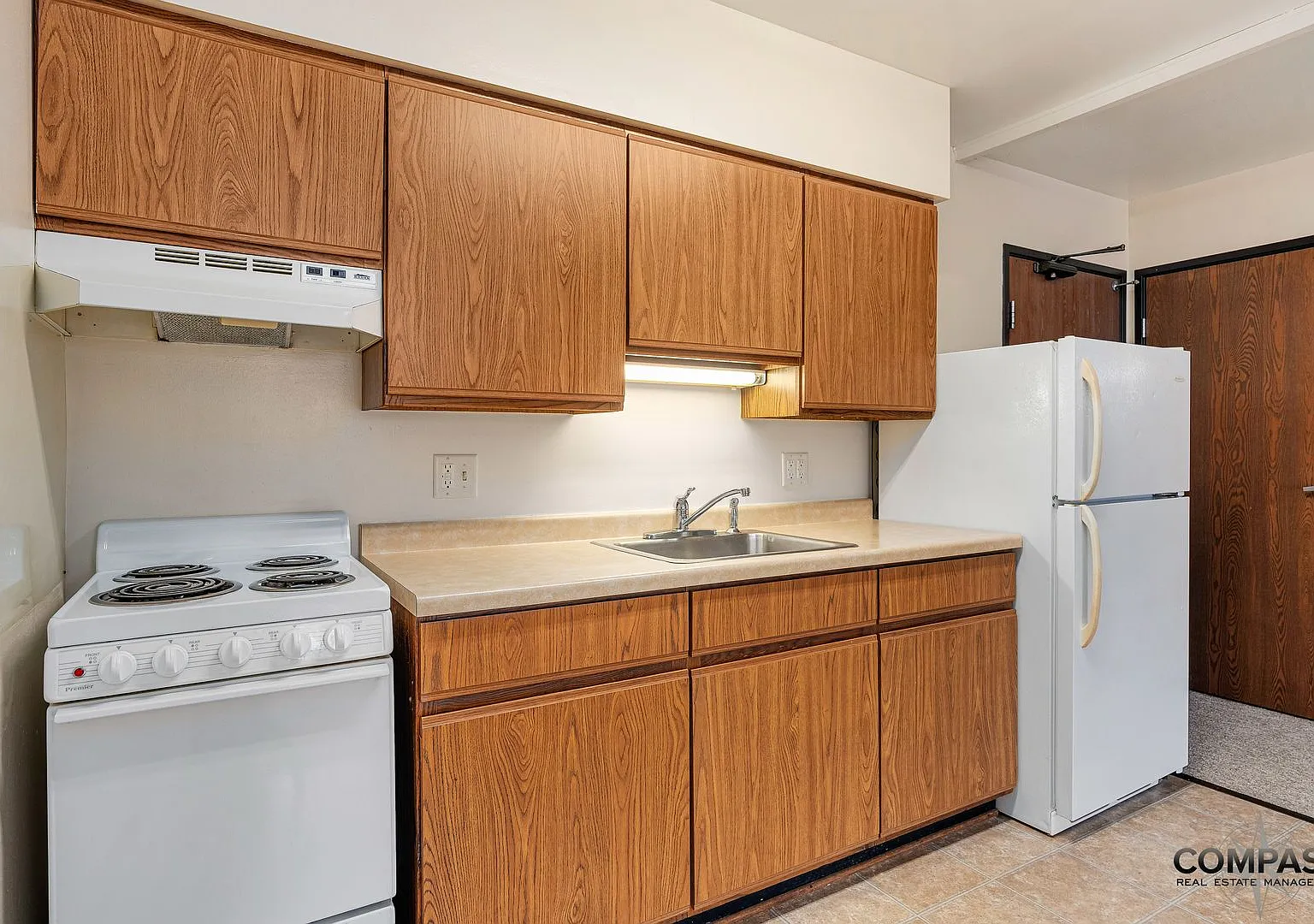 414 Doty St Apartments — Photo 3