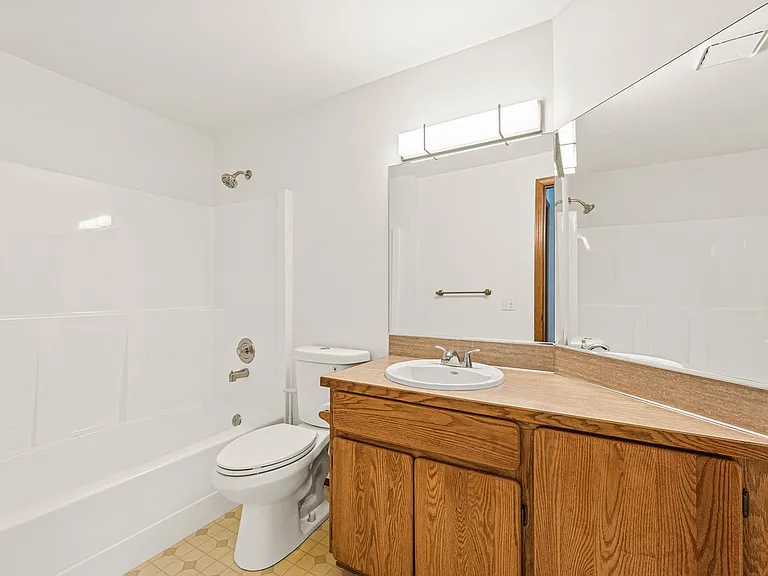 1224 143rd St E — Photo 22