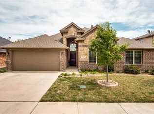 120 Reatta Dr, Justin, TX 76247