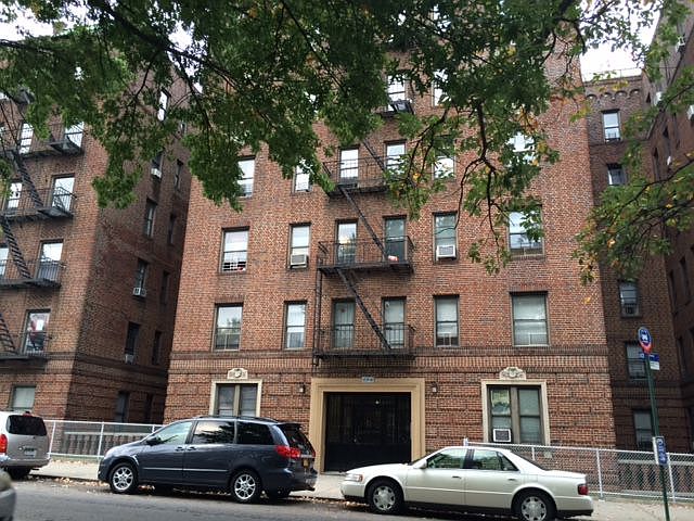 1st image of 15711 Sanford Ave APT 11B