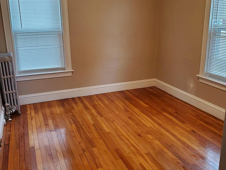 15 Pembroke Ave #1 — Photo 7