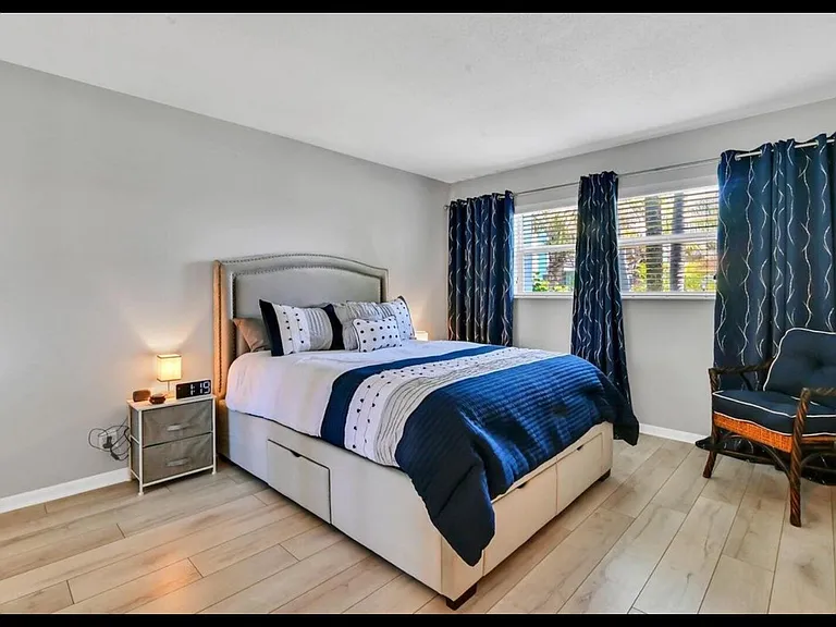 1432 S Lakeside Dr #2 — Photo 8