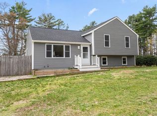 210 Plymouth St, Carver, MA 02330
