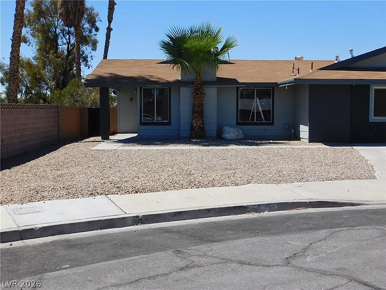 3905 Starflower Ct — Photo 1