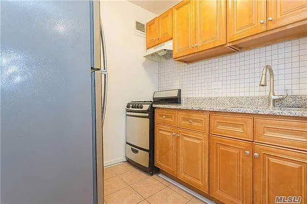 Sold by Douglas Elliman | media 23