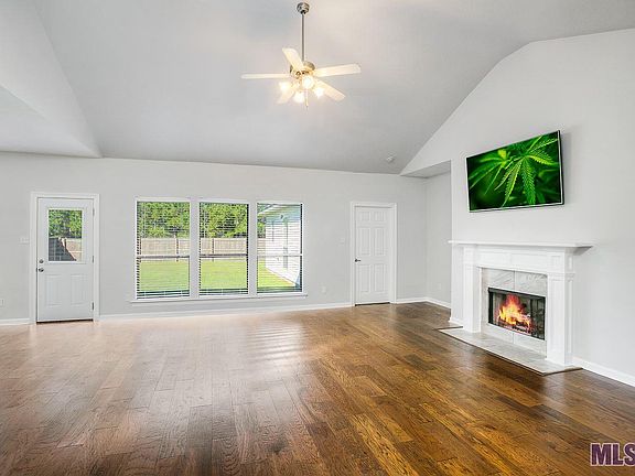 3rd image of 26035 Glenbrooke Dr