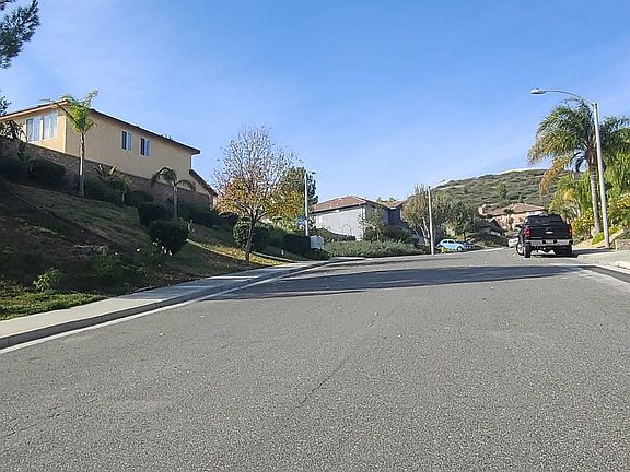 5th image of 32607 Sierra Oak Trl