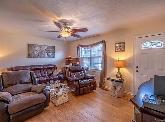 4th image of 74 Alexander Heritage Dr