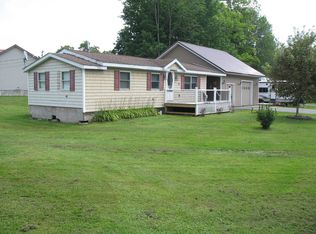 4 Hancock St, Dover Foxcroft, ME 04426