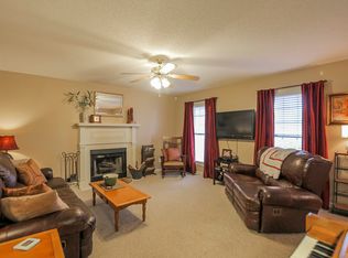 1322 Walker Cemetery Rd, Pleasant View, TN 37146