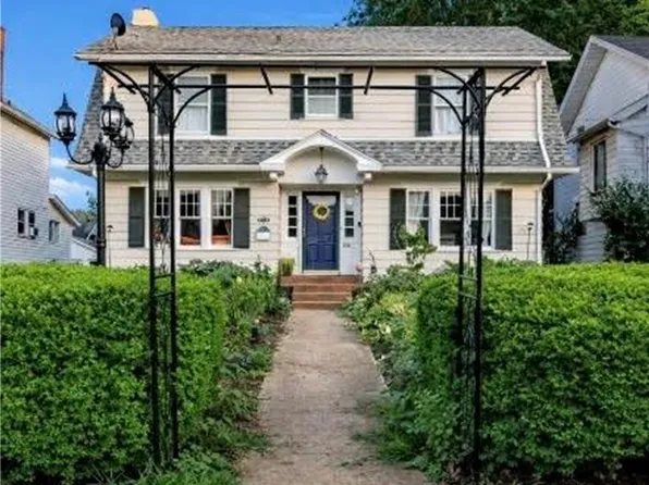 210 E Garfield Ave, New Castle, PA 16105