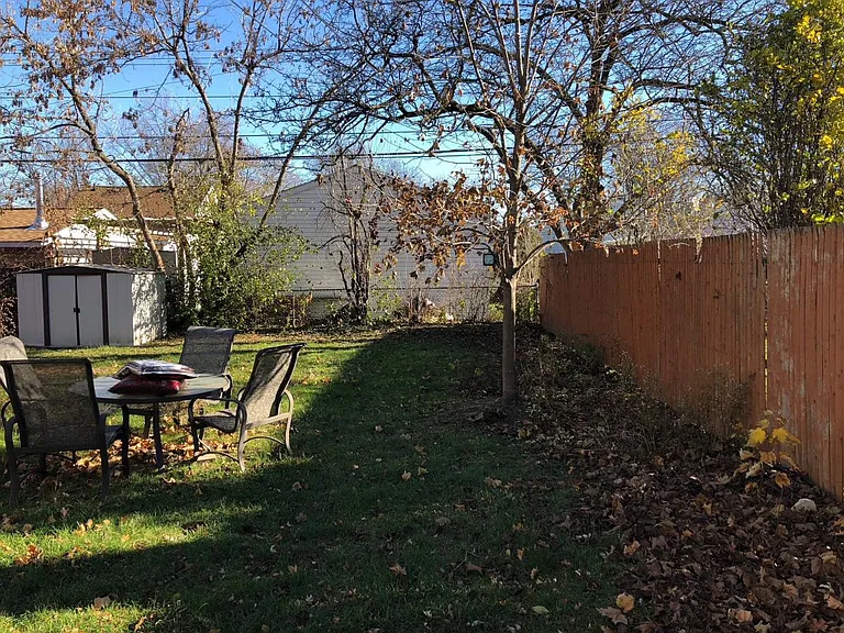 3754 Buckingham Ave — Photo 10