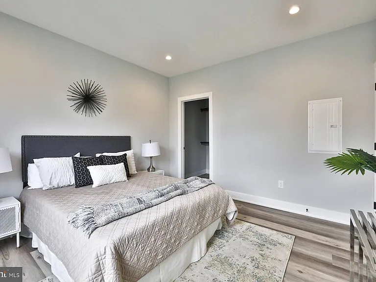 1612 Cambridge St #-203 — Photo 5