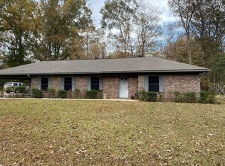 2300 Porters Chapel Rd, Vicksburg, MS 39180