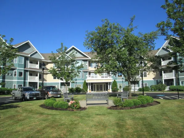 65 Hawthorne Drive #110, Bedford, NH 03110