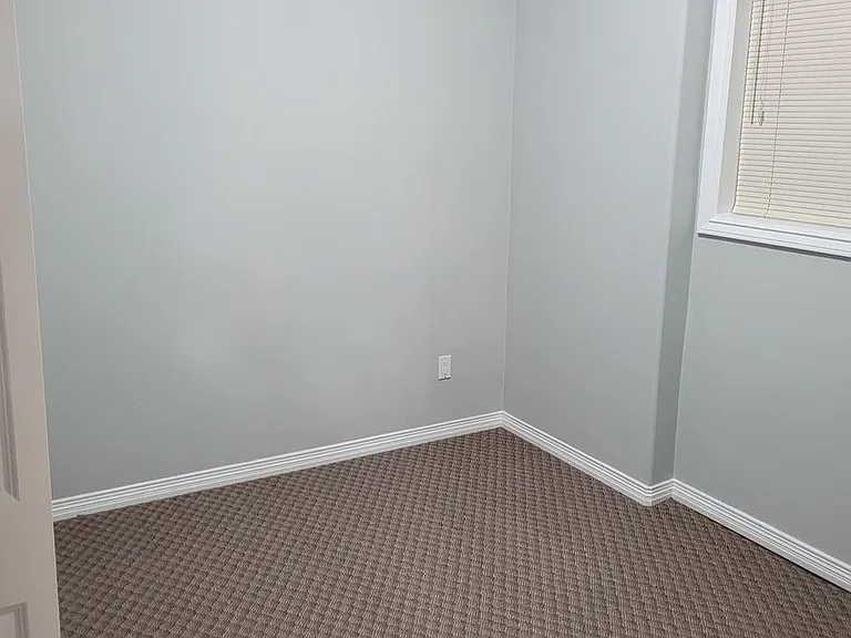 17105 Greenway Dr — Photo 10