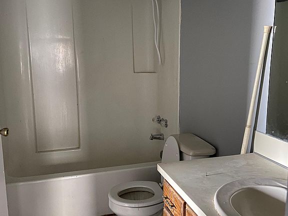 4th image of 112 Brookview Dr #112B