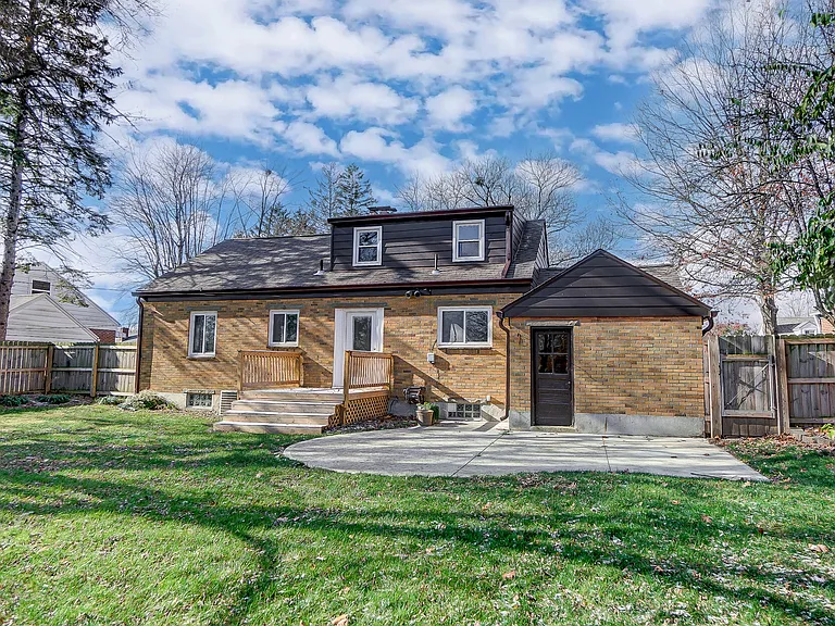 4016 Maricarr Dr — Photo 53