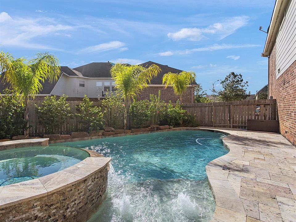 1st image of 2109 Stonewood Heights Ct