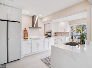 7110 Riverdale Rd, Lanham, MD 20706