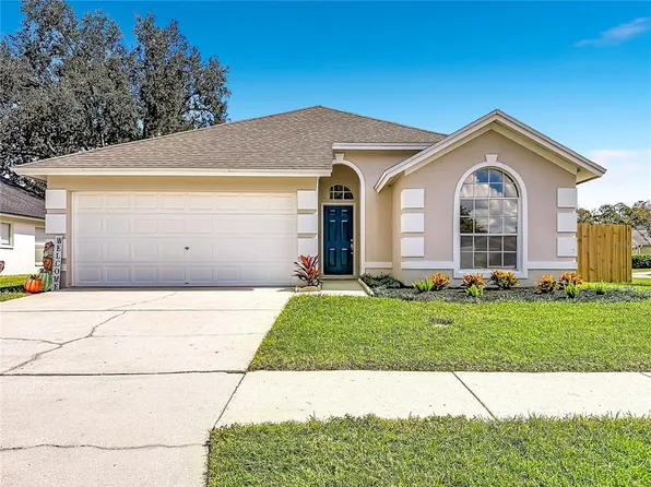 5818 AZURE DRIVE, WESLEY CHAPEL, FL 33545