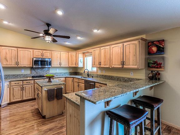 4th image of 6992 Bow Meadows Dr