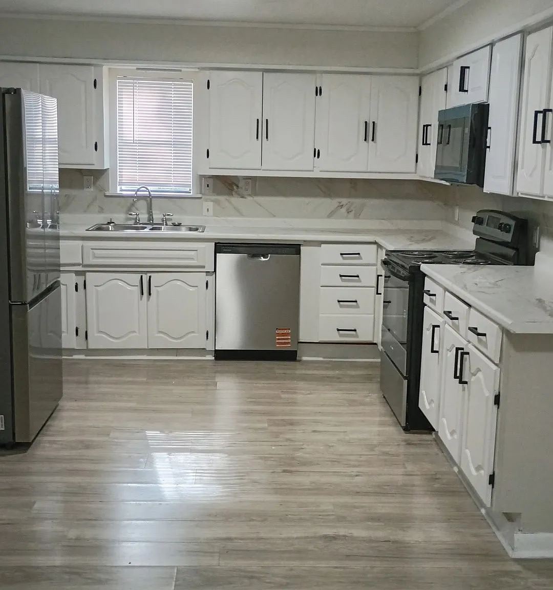 4 bed, 1900 sqft, $2,250 — Photo 3