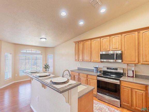 4th image of 2728 Hammond Blvd