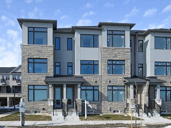 147 Berczy Green Dr, Markham, ON L6C 3P5