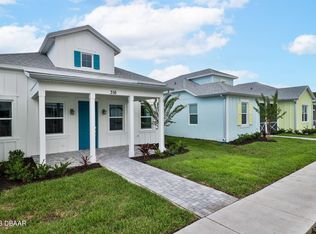316 Pop Top Ln, Daytona Beach, FL 32124
