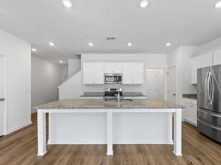 2749 Lou Ln — Photo 6