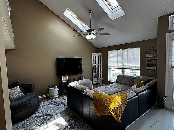 5th image of 3618 Camberwood Ct