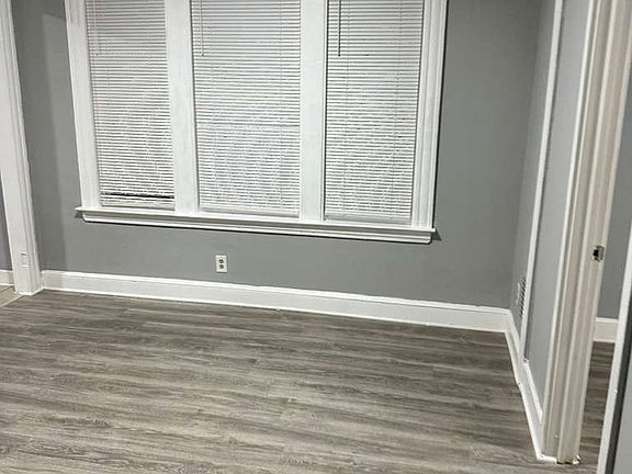 2nd image of 287 W Ivy St #1
