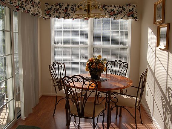 5th image of 1970 Scotts Crossing Way APT 301
